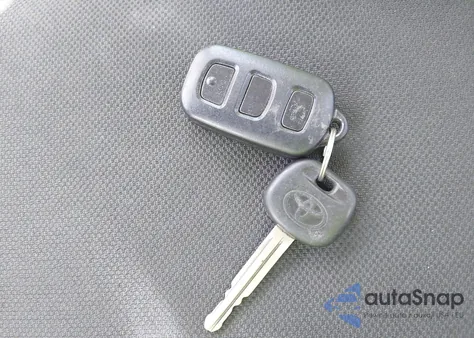 2005 Toyota Corolla S z USA, uszkodzony, nr VIN 2T1BR30E55C343623